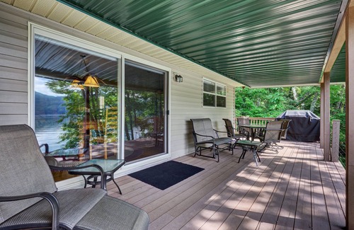 Cullowhee Casa | Like to sit back, relax & enjoy the lake? Come stay at Lakeside today!!