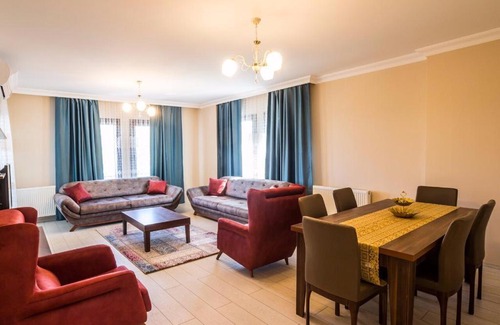 Trabzon Apartamento | LIL'A GRANDE DELUXE HOTEL & by alamoudı
