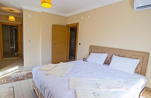 Trabzon Apartamento | LIL'A GRANDE DELUXE HOTEL & by alamoudı