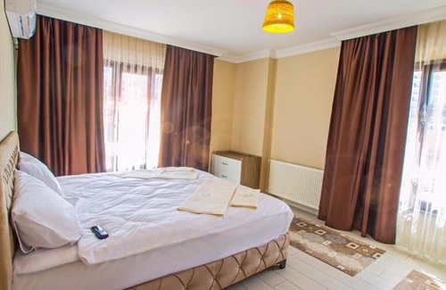 Trabzon Apartamento | LIL'A GRANDE DELUXE HOTEL & by alamoudı