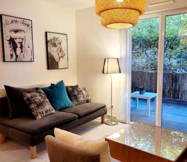 Waldeck-Sully Apartamento | Lil Bretech - T2 avec terrasse, parking et WiFi