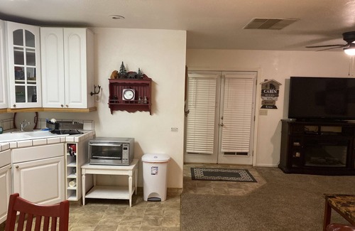 Mariposa Apartamento | Lil Buck small loft 31 day+ stays only