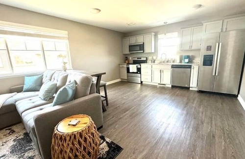 Mankato Condominio | "Lil' Castle Pines" - Cozy 1-bedroom loft in quiet neighborhood!