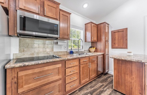 Siloam Springs Cabaña | Lil' Cottage in the Woods
