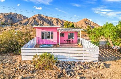 Morongo Valley Casa | Lil Pink - Million Dollar Views on 2 acres!