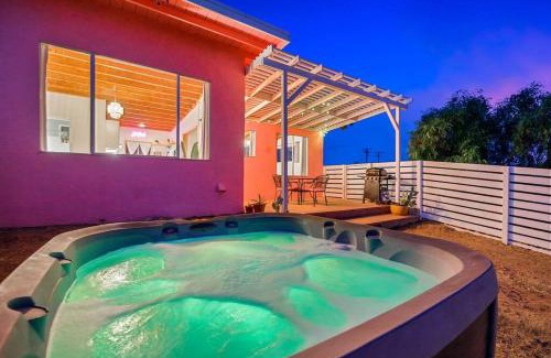 Morongo Valley Casa | Lil Pink - Million Dollar Views on 2 acres!