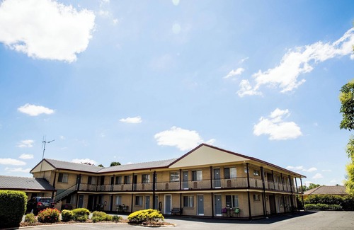Goulburn Cama Y Desayuno | Lilac City Motor Inn 2 Bedroom Interconnect 9/10