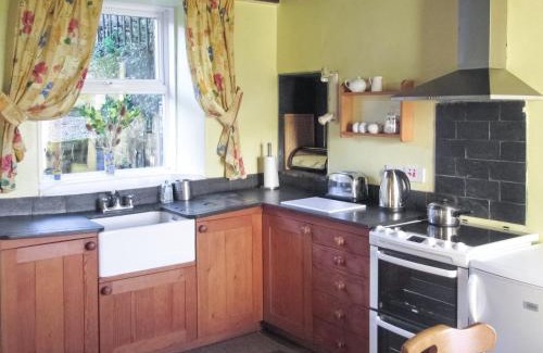 Hawes Casa | Lilac Cottage