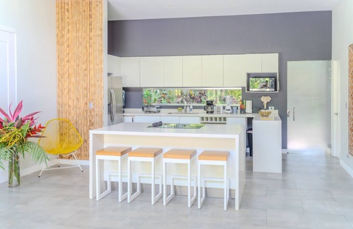 Cahuita Casa | Lilan Nature, Casa Moderna N ° 2 con piscina privada, A / C e Internet
