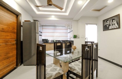 Sindhi Camp Apartamento | Lilas Abode Homestay,centrally located,free wi-fi - Room 1