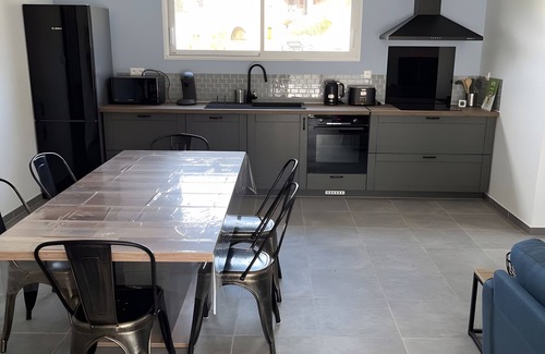 Berrias-et-Casteljau Casa | Liledou - hermosa villa de una sola planta con piscina privada