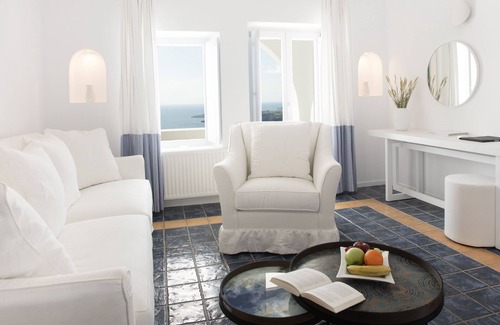 Santorini Hotel | Lilium Hotel