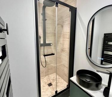 Old Lille Apartamento | LILLEHOSTS 2, Vieux Lille, Newly renovated, Modern & Stylish apartment, perfectly located