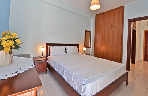 Nea Moudania Apartamento | Lillian Apartment by Travel Pro Services