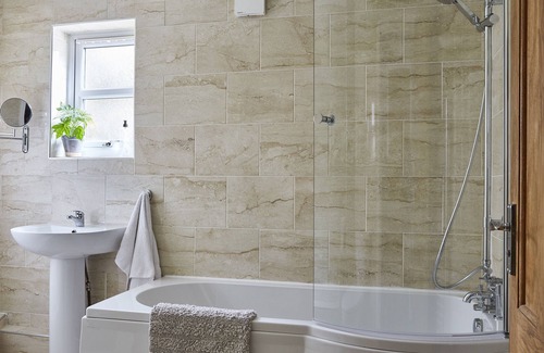 Whitecroft Cabaña | Lilly Cottage, WHITECROFT