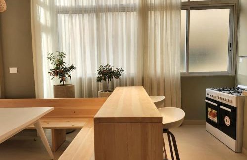 Mar Mikhael Apartamento | Lilly Nook 2-Bedroom Retreat in Mar Mikhael