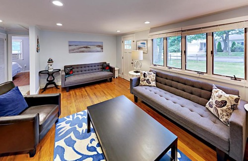 Dennis Casa | Lilly Pond Place