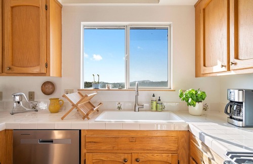 Arroyo Grande Casa | Lilly's Guest House * Unique Farm Animal Sanctuary