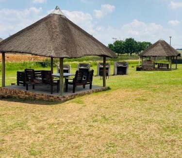 Emalahleni Casa | Lilly Villa Country Lodge