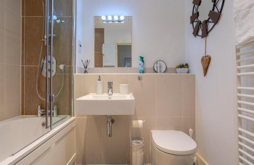 Hemel Hempstead Apartamento | LillyRose Apartments - Hemel Hempstead, Free Parking, Free Wi-Fi