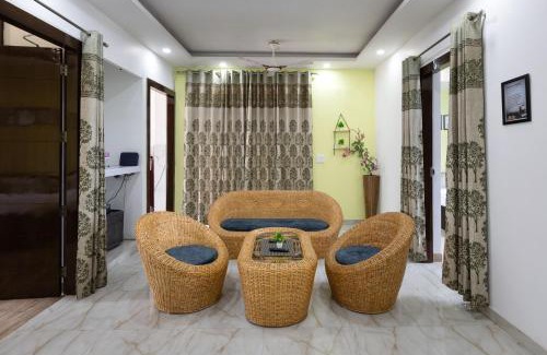 Rishikesh Apartamento | Lily 3BHK by Wabi Sabi Stays with Private Balcony