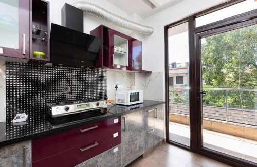 Rishikesh Apartamento | Lily 3BHK by Wabi Sabi Stays with Private Balcony