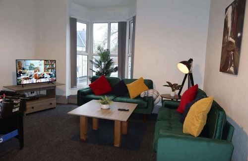 Hull Apartamento | Lily House - 3 Bed WIFI & Parking Hull