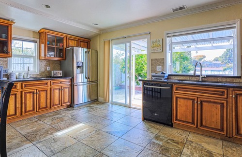 San Pablo Casa | Lily of The Limerick