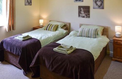 Nassington Casa | Lily Pad 7 - Uk43916