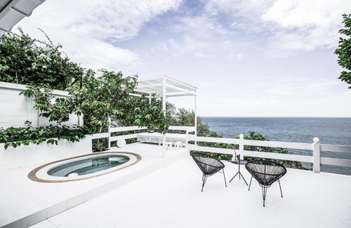 Ban Chang Casa | Lily Provenance, The Sea Close By