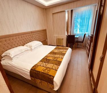 Taksim Hotel | Lily Rooms