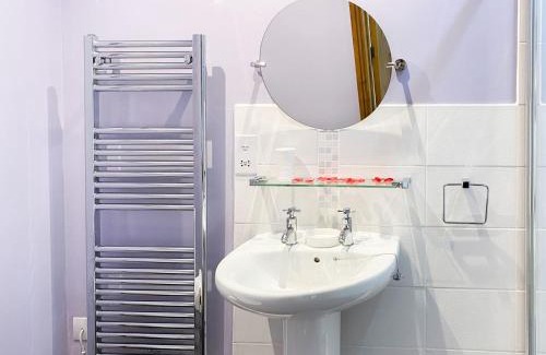 Brampton Casa | Lily Rose Cottage