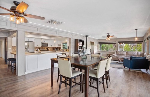 Girvan Casa | Lily`s River Retreat Anderson