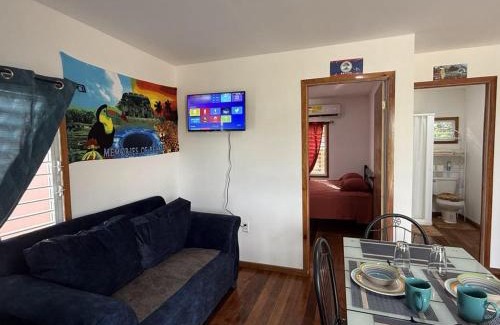 Ladyville Apartamento | Lily's Sunrise Villa