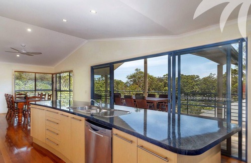 Elizabeth Beach Casa | Lilys - Pacific Palms Holidays