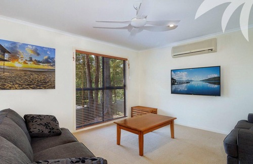 Elizabeth Beach Casa | Lilys - Pacific Palms Holidays