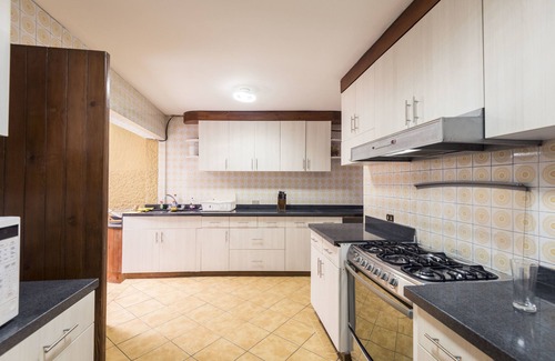 San Borja Casa | Lima Fabulous House 5br sleep8 Next Mall