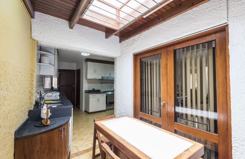 San Borja Casa | Lima Fabulous House 5br sleep8 Next Mall
