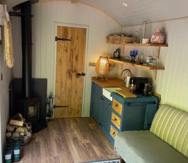 Upper Hardres Otro | Lime Kiln Woods