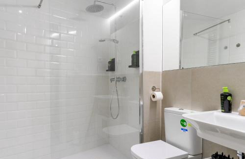 Embajadores Apartamento | Limehome Madrid Calle Ave María - estancia temporal