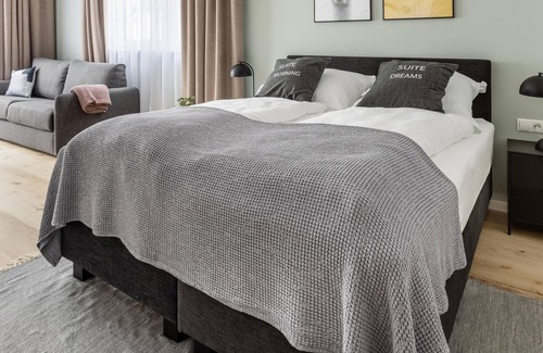 Innenstadt Apartamento | limehome Osnabrück Johannisstr | Deluxe Suite LT