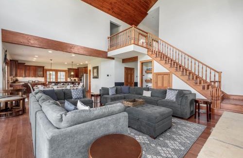 Waterfront Greens Casa | Limitless Joy