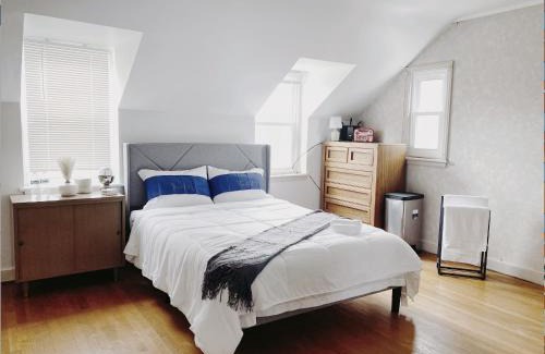 Plainfield Casa | Lin Wood Retreat
