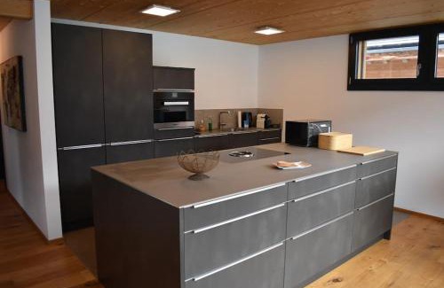 Niederried bei Interlaken Apartamento | Lina - Lakeview Living near Interlaken