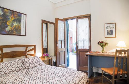 San Telmo Cama Y Desayuno | Lina's Tango Guesthouse