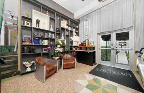 City Center Hotel | Lincoln Arms Suites