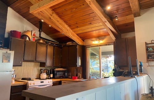 Roads End Casa | Lincoln City/Road's End Furnished Oregon Coast Cozy Home for Rent