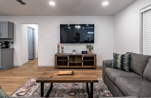 North by Northwest Casa | Lincoln Lodge - 3BR/2BA - New Home