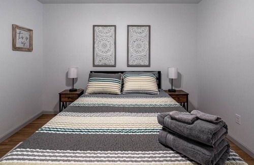 North by Northwest Casa | Lincoln Lodge - 3BR/2BA - New Home