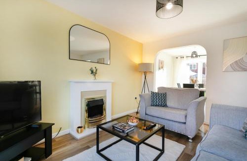 Lincoln Casa | Lincoln Spacious Accommodation Sleeps 6 Free Wi-Fi TV Free Parking Long Term Stay